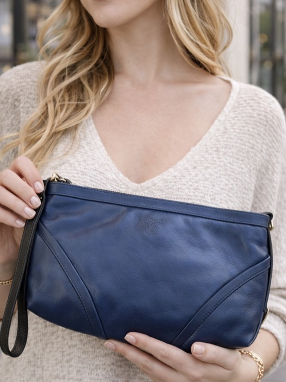 Tre Vero Blue Italian Leather Wristlet Clutch Mini Purse Strap